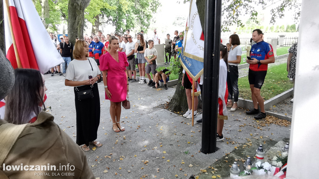 Uroczystości na cmentarzu wojennym w Kompinie.