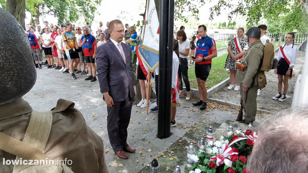 Uroczystości na cmentarzu wojennym w Kompinie.