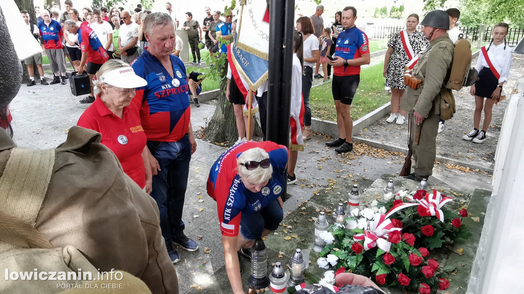 Uroczystości na cmentarzu wojennym w Kompinie.