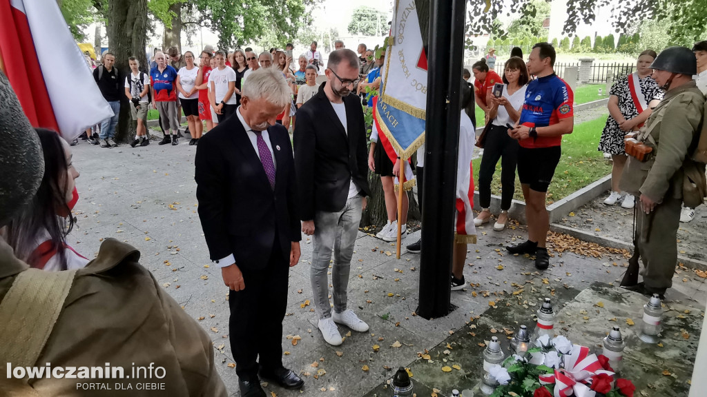 Uroczystości na cmentarzu wojennym w Kompinie.