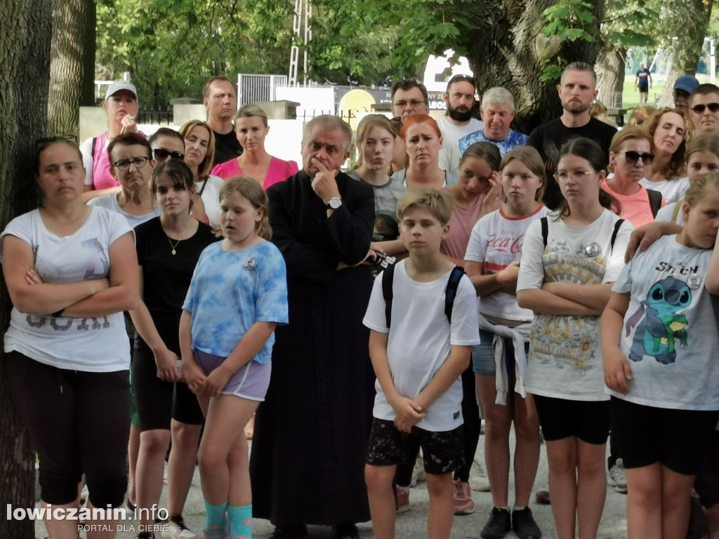 Uroczystości na cmentarzu wojennym w Kompinie.
