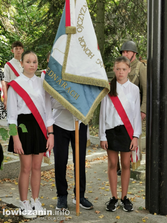 Uroczystości na cmentarzu wojennym w Kompinie.