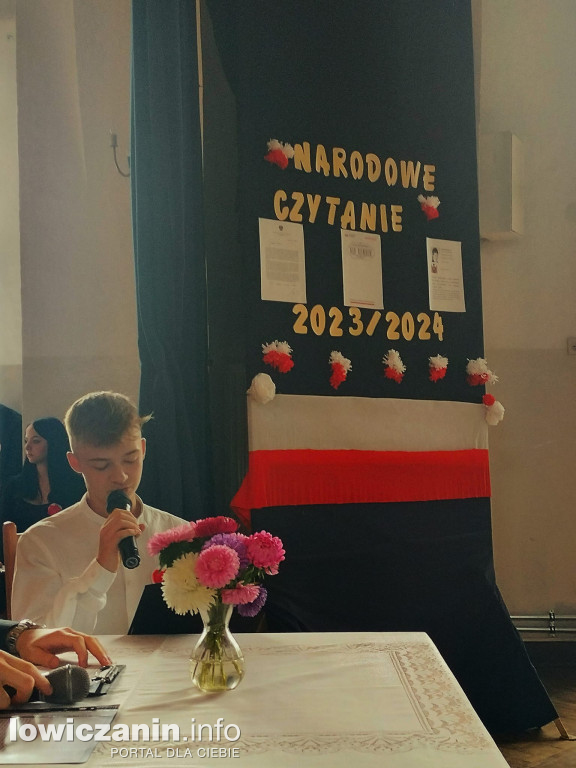 Narodowe Czytanie w ZST nr 1 w Łowiczu