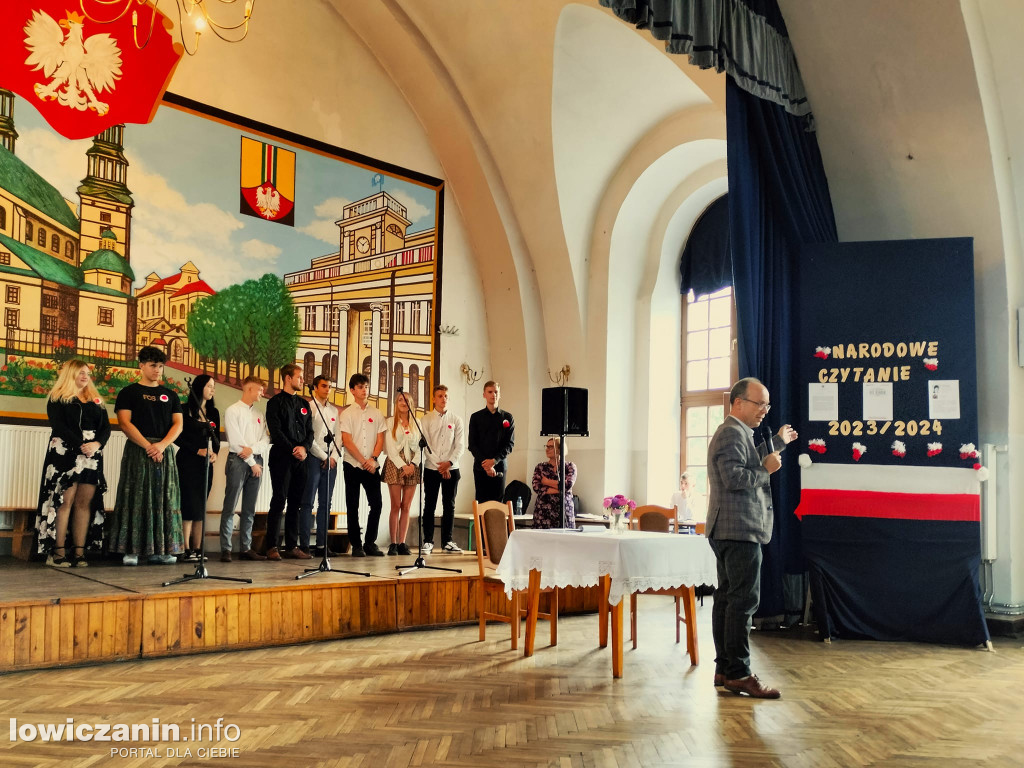 Narodowe Czytanie w ZST nr 1 w Łowiczu