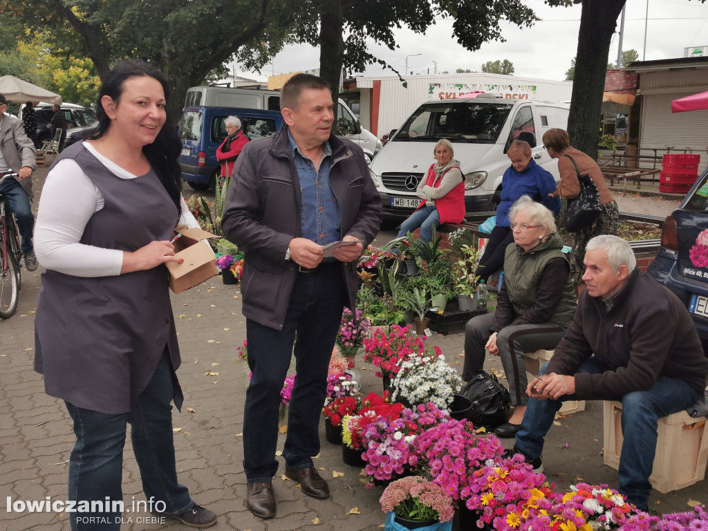 Kampania na targowisku w Łowiczu