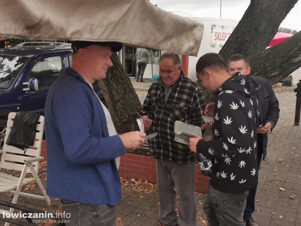Kampania na targowisku w Łowiczu