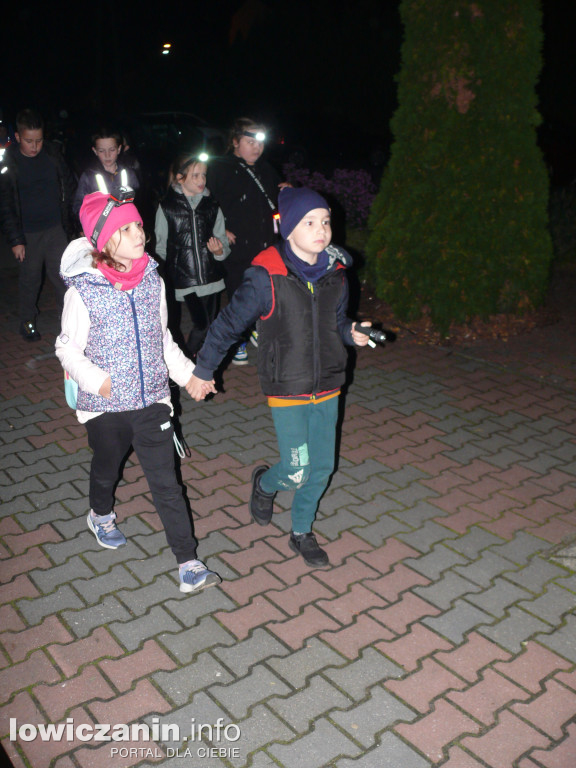Nocny spacer z bajką w Domaniewicach