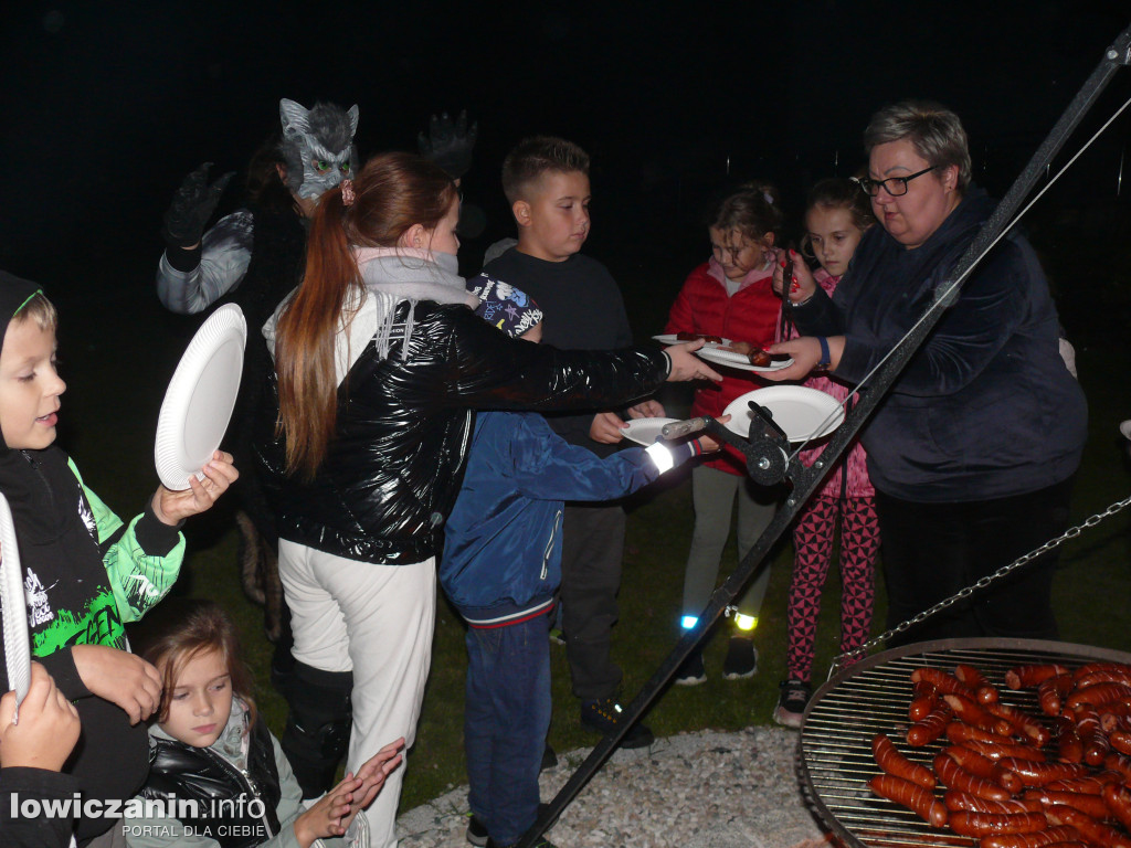 Nocny spacer z bajką w Domaniewicach