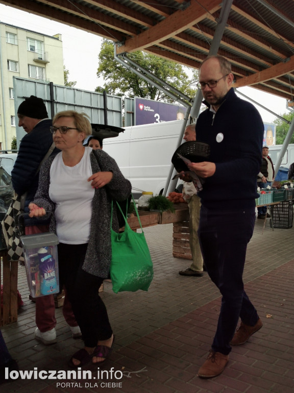 Marcin Przydacz spotkał się z wyborcami na targu