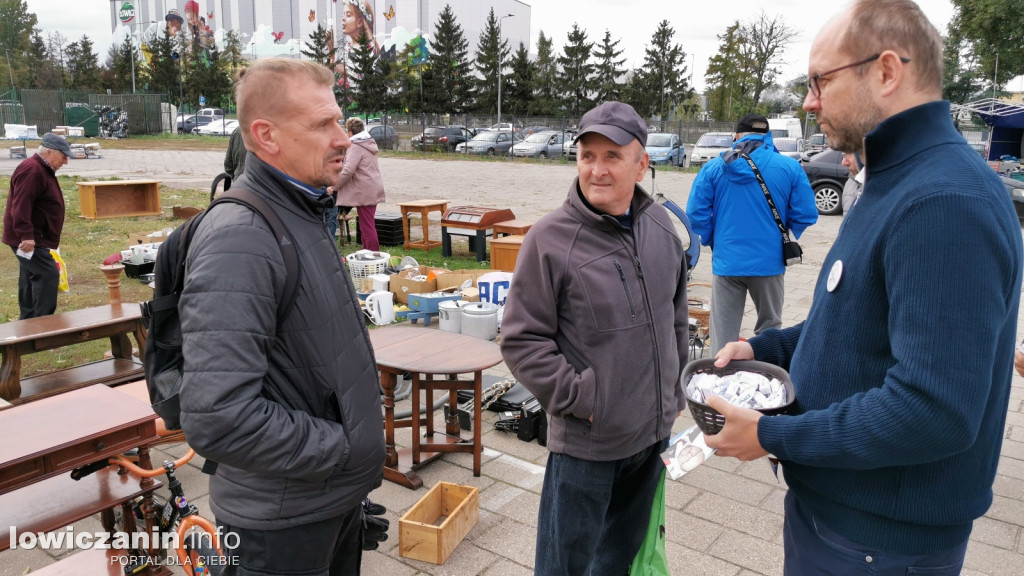 Marcin Przydacz spotkał się z wyborcami na targu