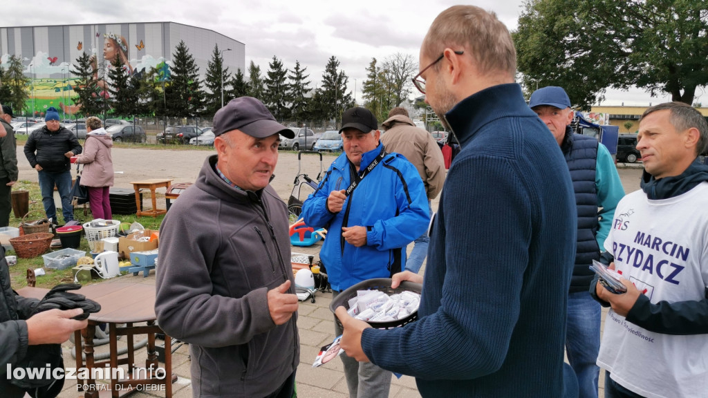 Marcin Przydacz spotkał się z wyborcami na targu