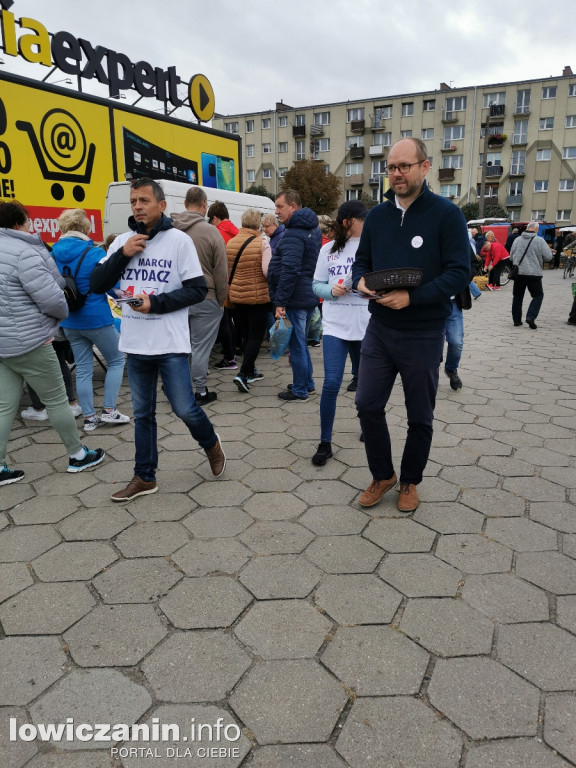 Marcin Przydacz spotkał się z wyborcami na targu