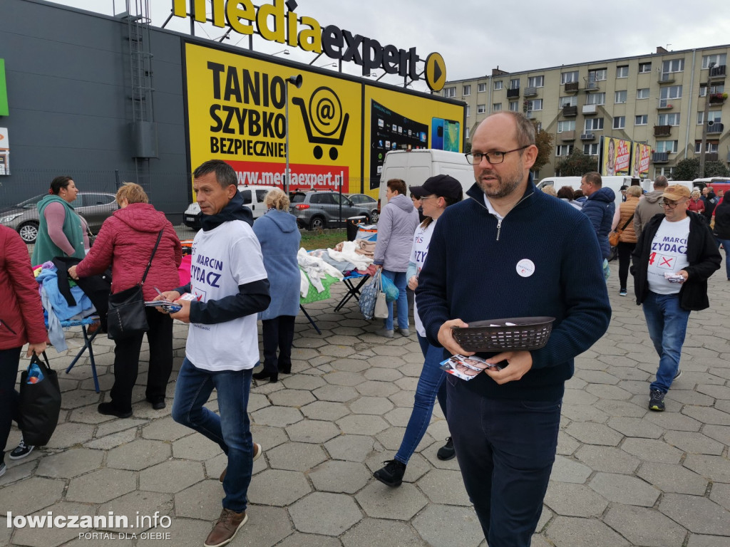 Marcin Przydacz spotkał się z wyborcami na targu