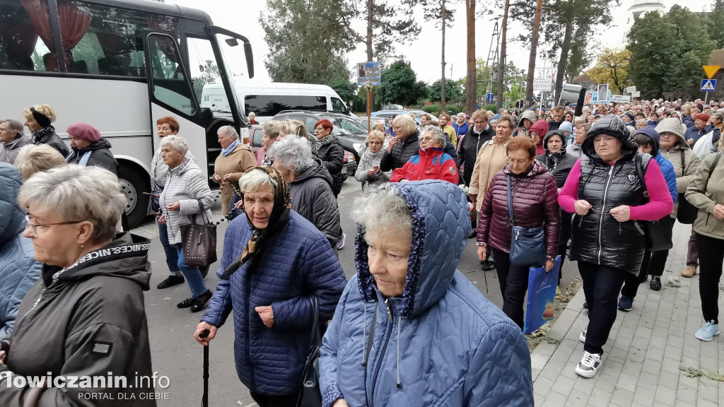 Domaniewice. Pielgrzymka Kół Żywego Różańca