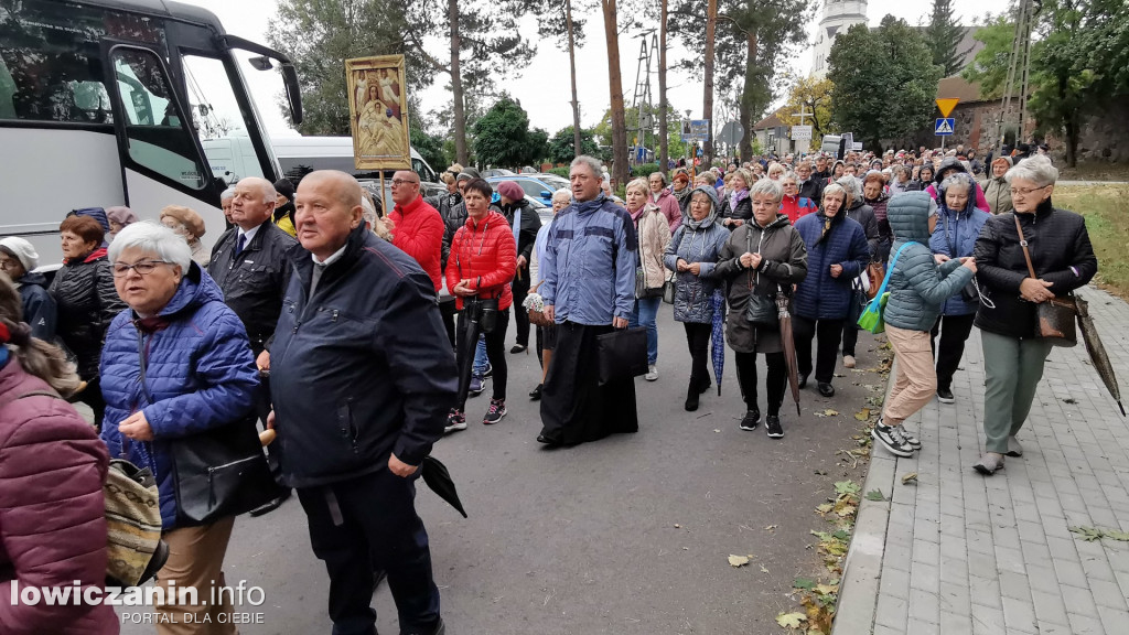 Domaniewice. Pielgrzymka Kół Żywego Różańca