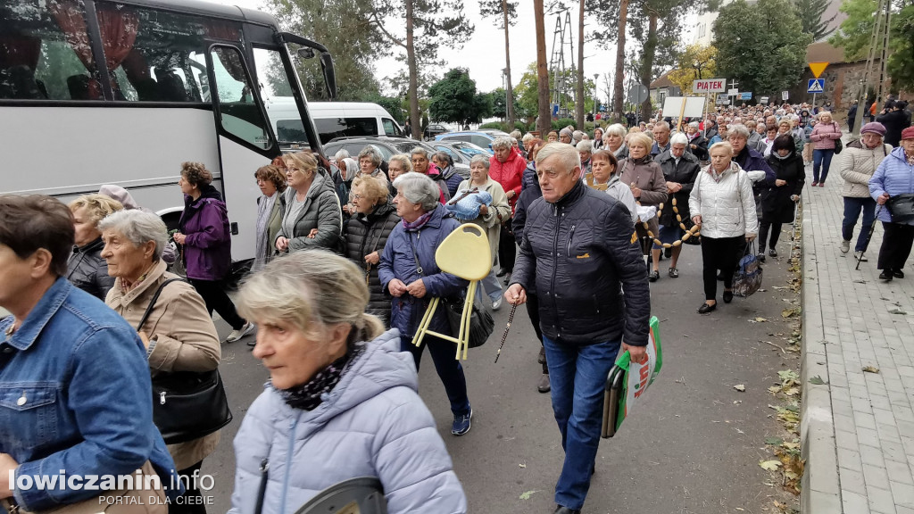 Domaniewice. Pielgrzymka Kół Żywego Różańca