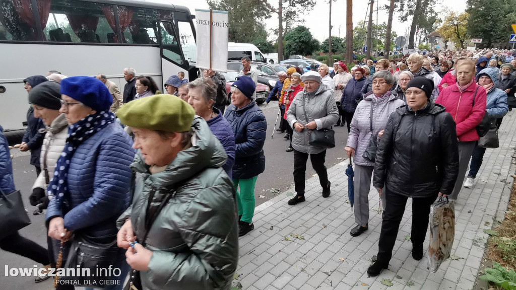 Domaniewice. Pielgrzymka Kół Żywego Różańca