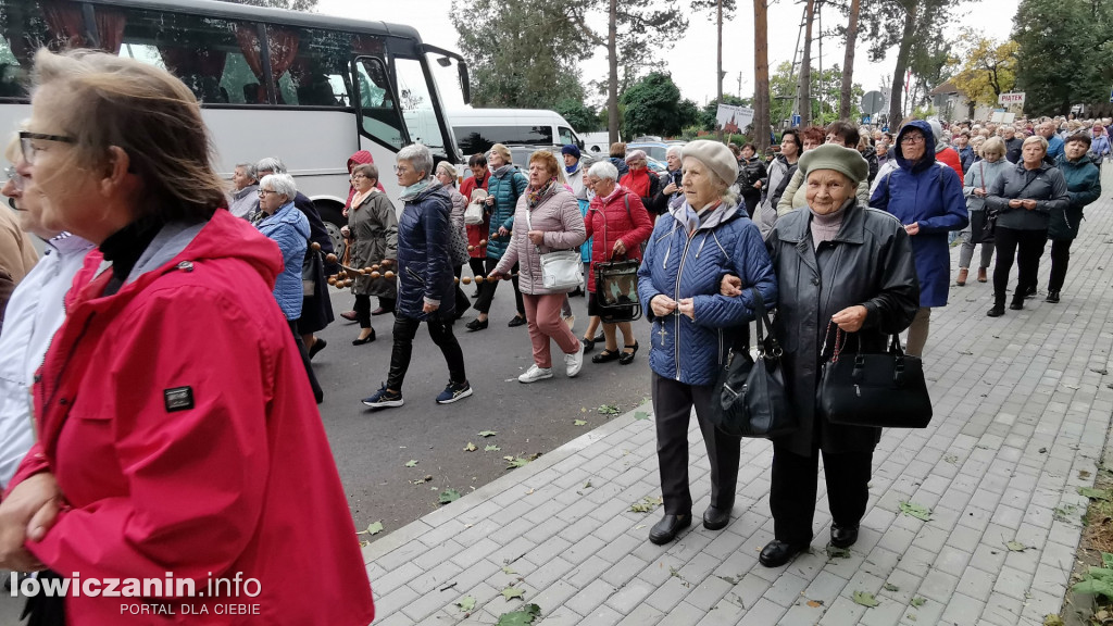 Domaniewice. Pielgrzymka Kół Żywego Różańca