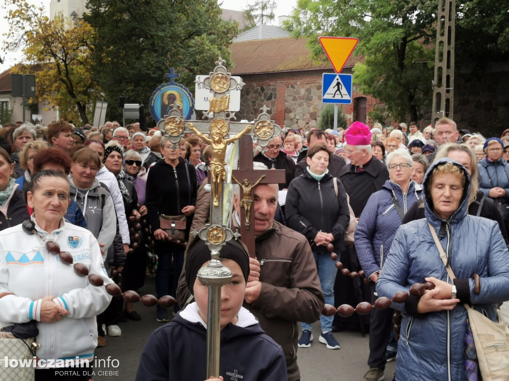 Domaniewice. Pielgrzymka Kół Żywego Różańca