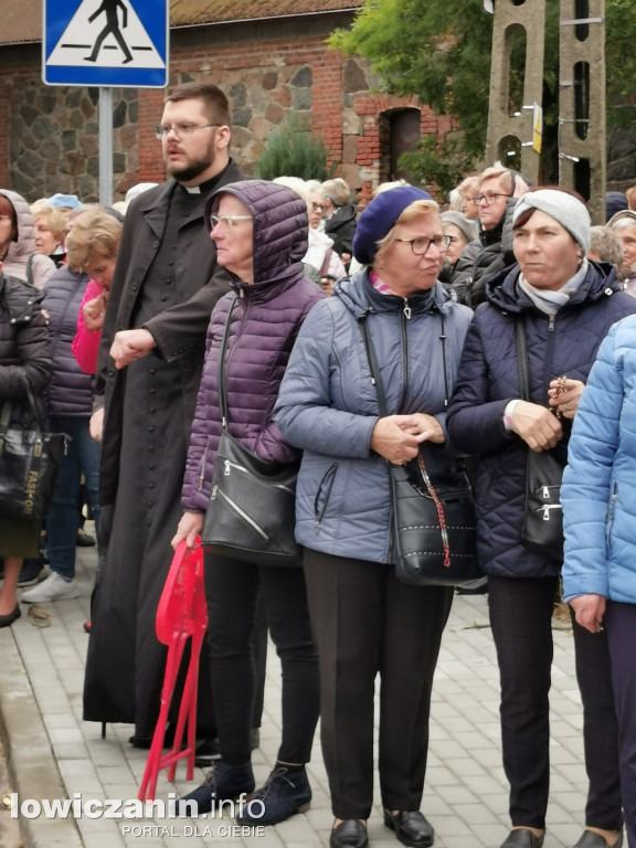 Domaniewice. Pielgrzymka Kół Żywego Różańca