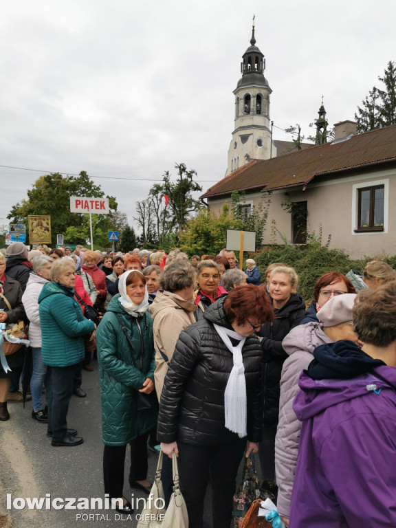 Domaniewice. Pielgrzymka Kół Żywego Różańca