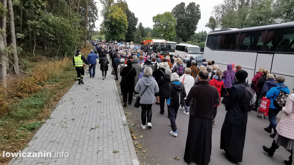 Domaniewice. Pielgrzymka Kół Żywego Różańca