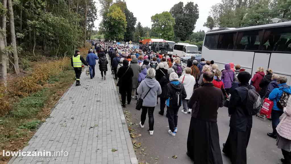 Domaniewice. Pielgrzymka Kół Żywego Różańca