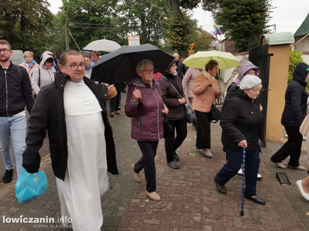 Domaniewice. Pielgrzymka Kół Żywego Różańca