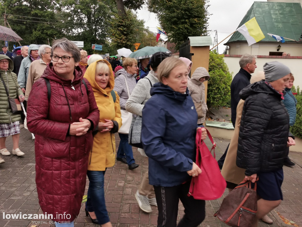 Domaniewice. Pielgrzymka Kół Żywego Różańca