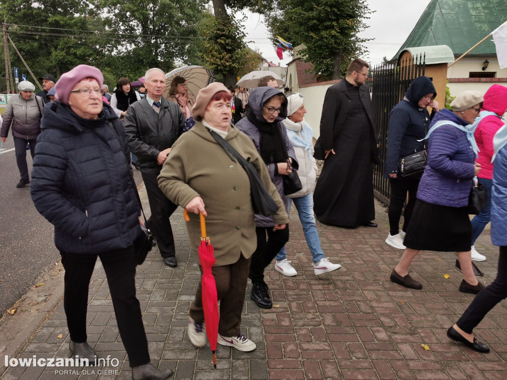 Domaniewice. Pielgrzymka Kół Żywego Różańca