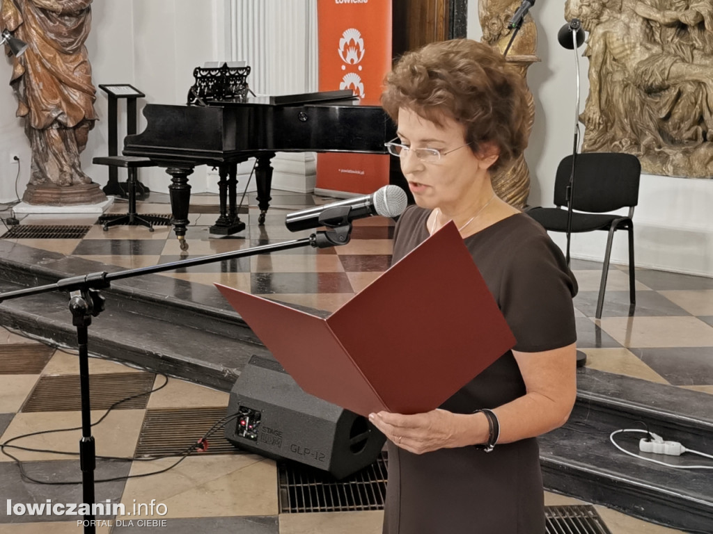Koncert papieski w sali barokowej łowickiego muzeum