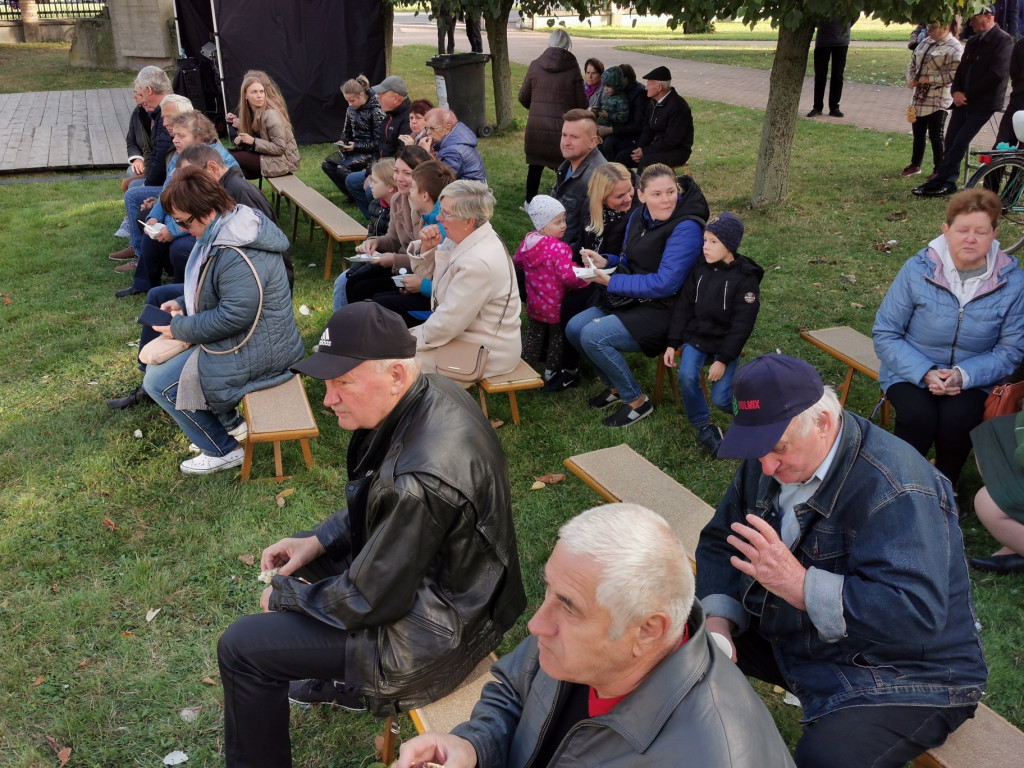 „PIKNIK JESIENNY – pieczenie ziemniaka” w Boczkach Chełmońskich