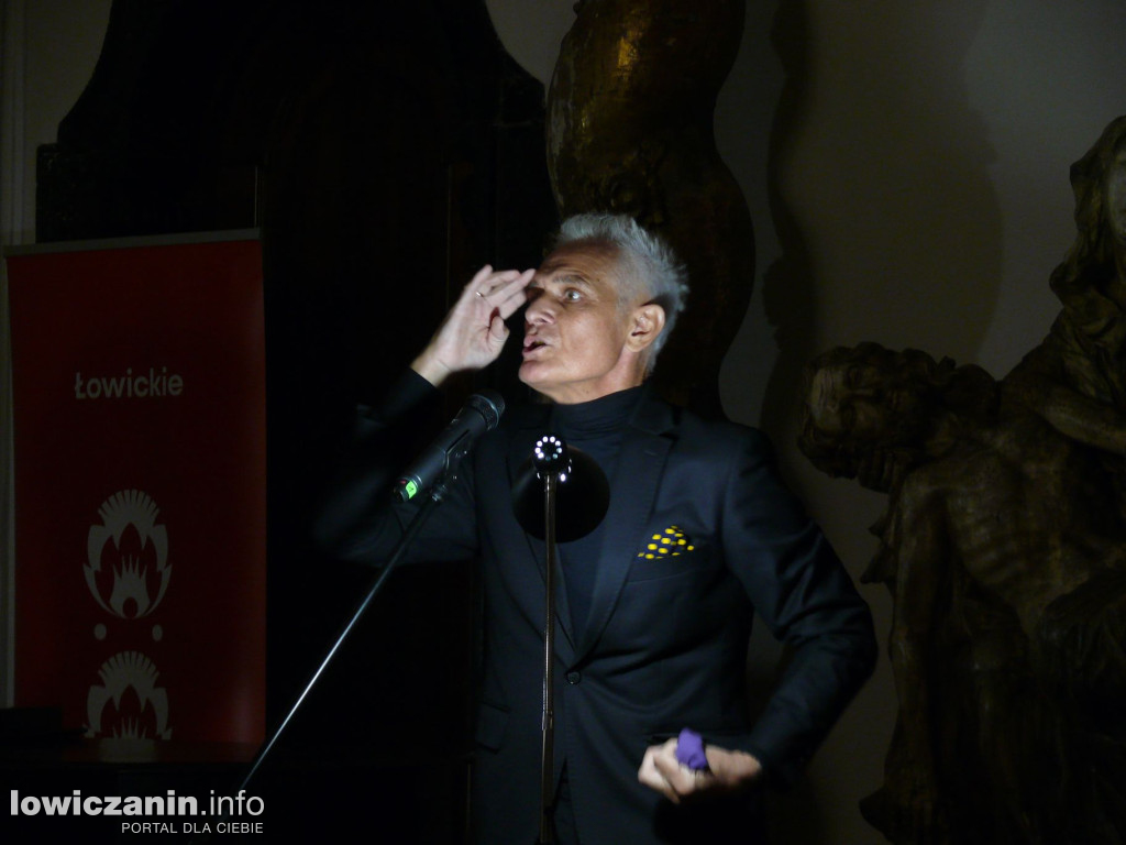 Koncert papieski w sali barokowej łowickiego muzeum