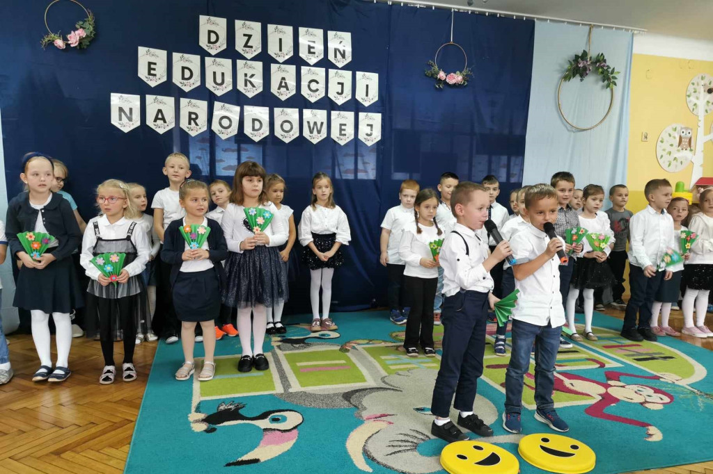 Dzień Edukacji Narodowej w Przedszkolu Pszczółka Maja