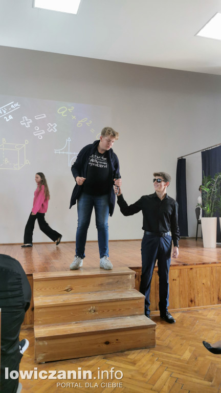  Dzień Edukacji Narodowej w II LO w Łowiczu