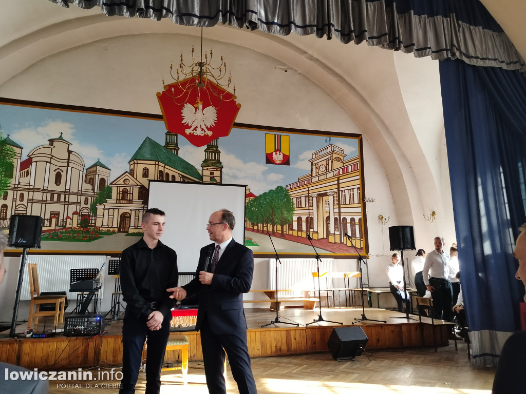 Dzień Papieski i Dzień Edukacji Narodowej w ZST nr 1