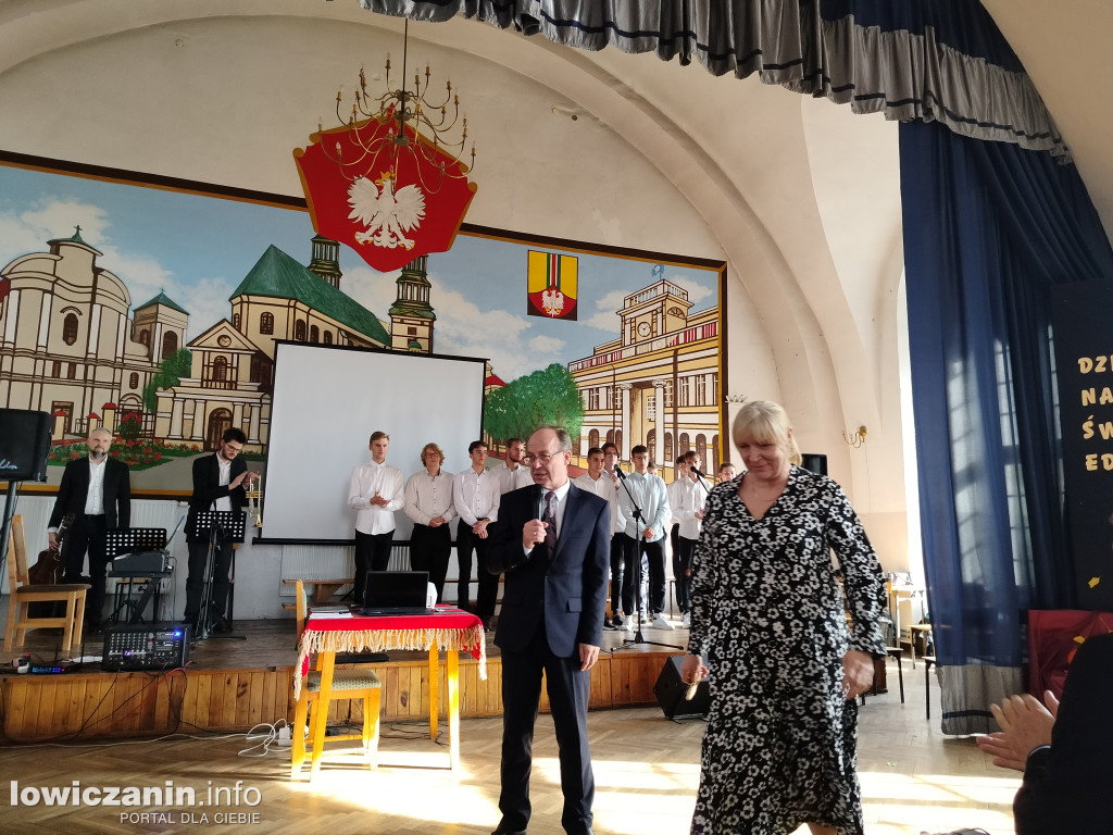 Dzień Papieski i Dzień Edukacji Narodowej w ZST nr 1