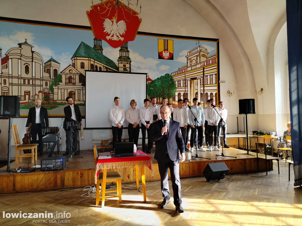 Dzień Papieski i Dzień Edukacji Narodowej w ZST nr 1