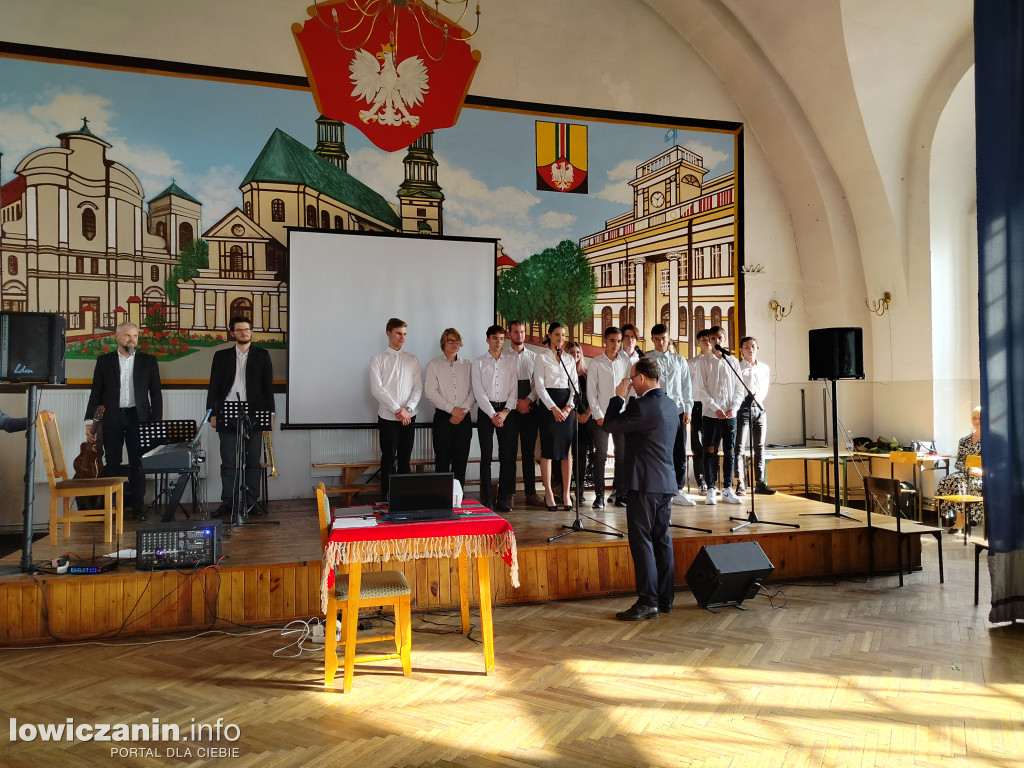 Dzień Papieski i Dzień Edukacji Narodowej w ZST nr 1