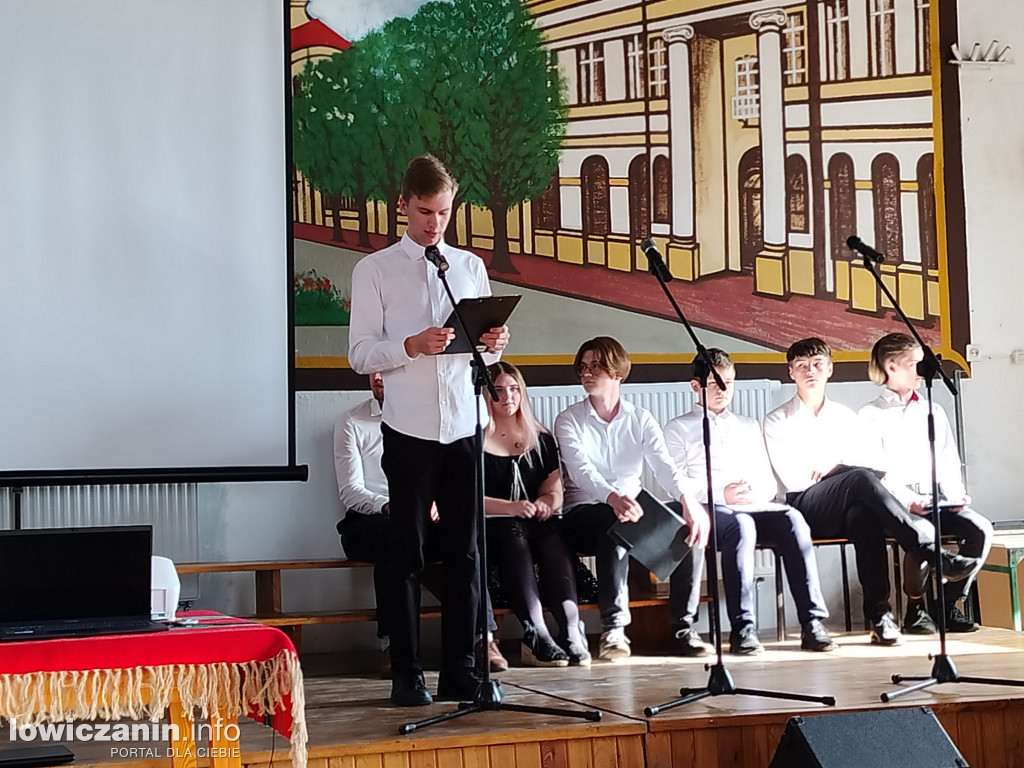 Dzień Papieski i Dzień Edukacji Narodowej w ZST nr 1