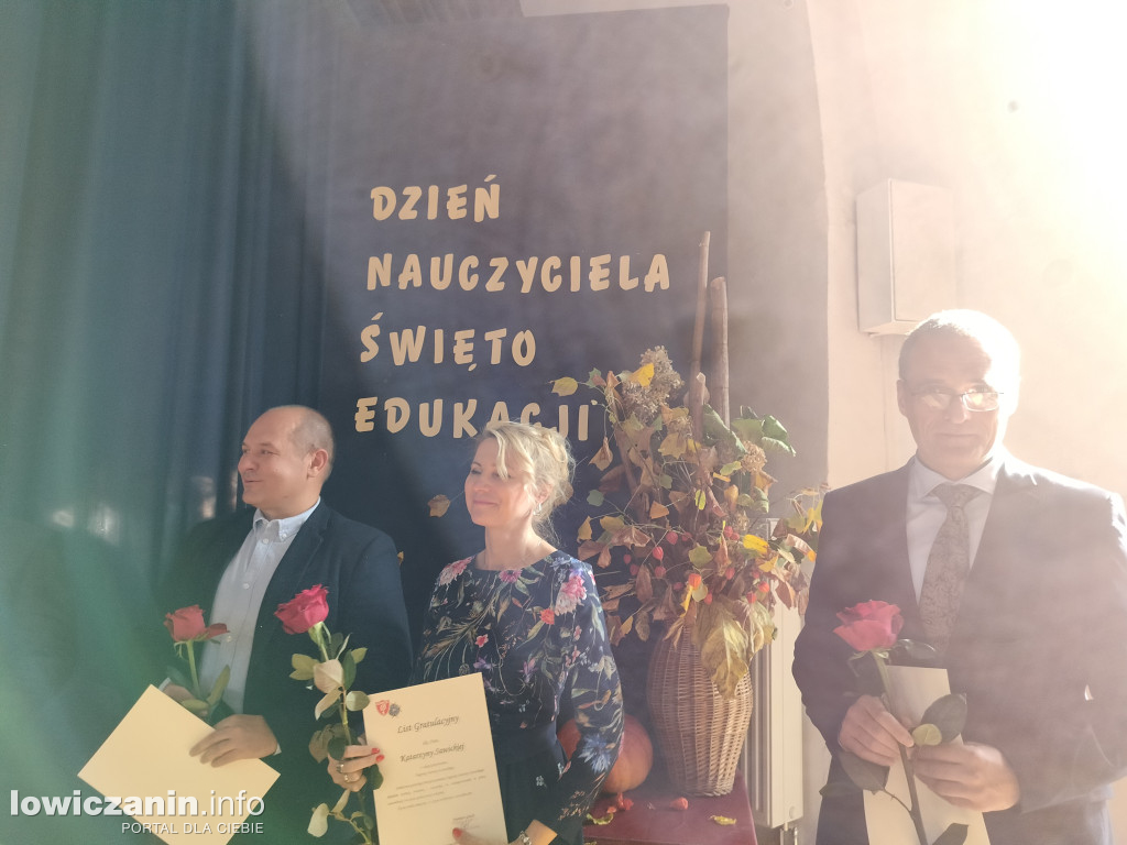 Dzień Papieski i Dzień Edukacji Narodowej w ZST nr 1