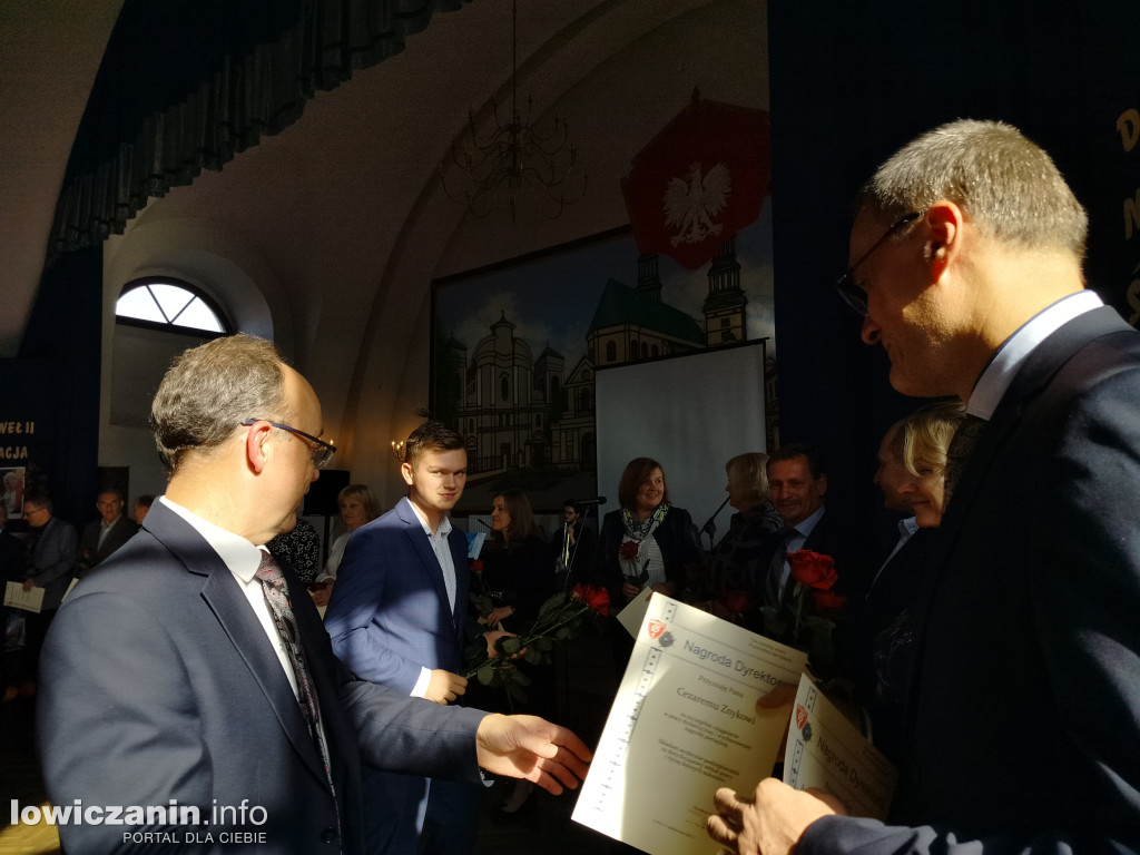 Dzień Papieski i Dzień Edukacji Narodowej w ZST nr 1