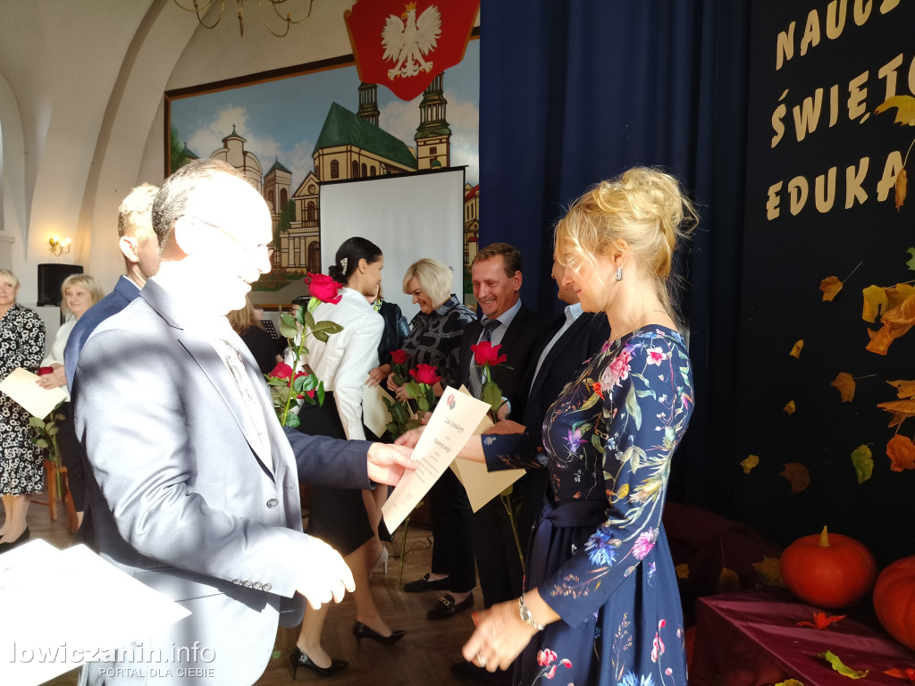 Dzień Papieski i Dzień Edukacji Narodowej w ZST nr 1