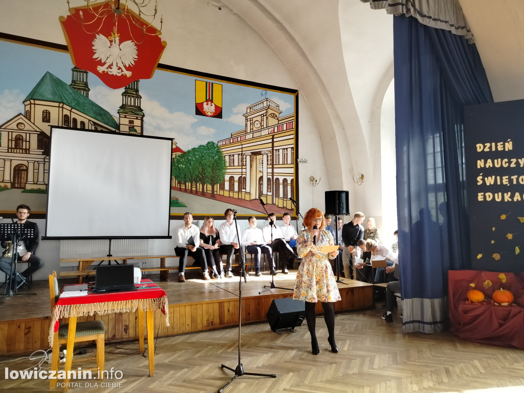 Dzień Papieski i Dzień Edukacji Narodowej w ZST nr 1