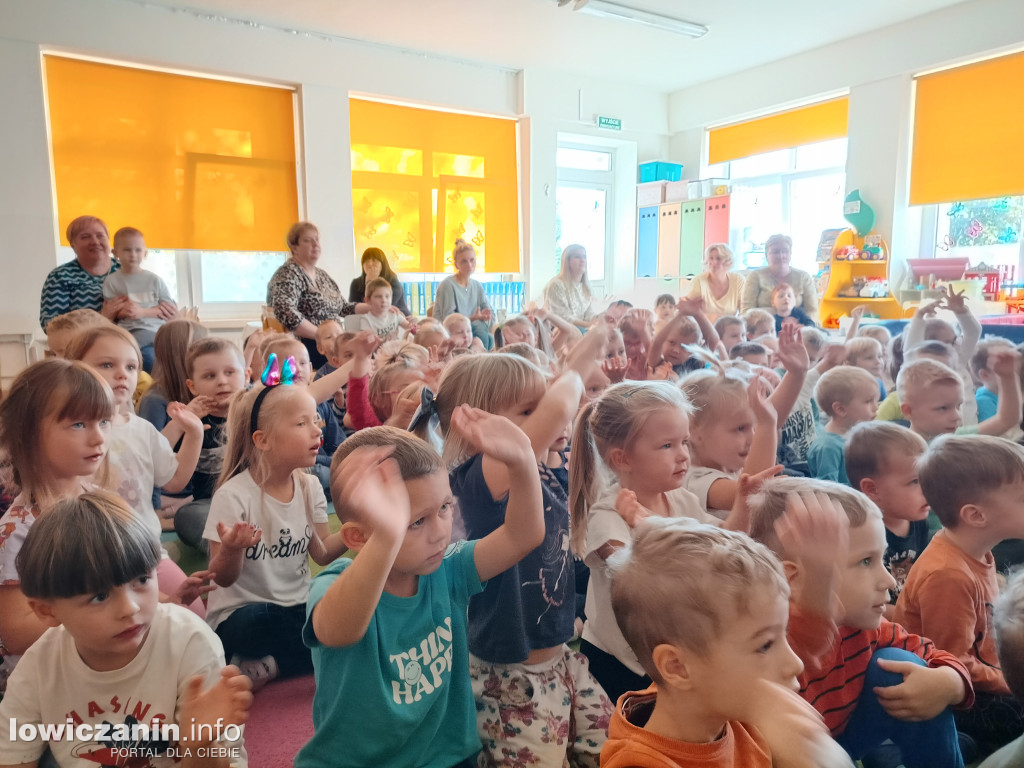 Teatrzyk w przedszkolu Jaś i Małgosia