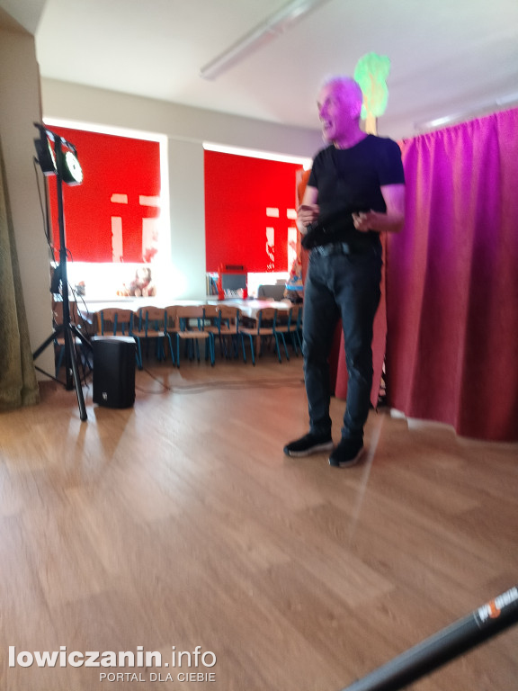 Teatrzyk w przedszkolu Jaś i Małgosia
