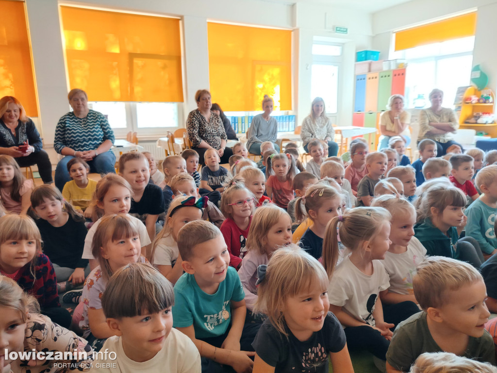 Teatrzyk w przedszkolu Jaś i Małgosia