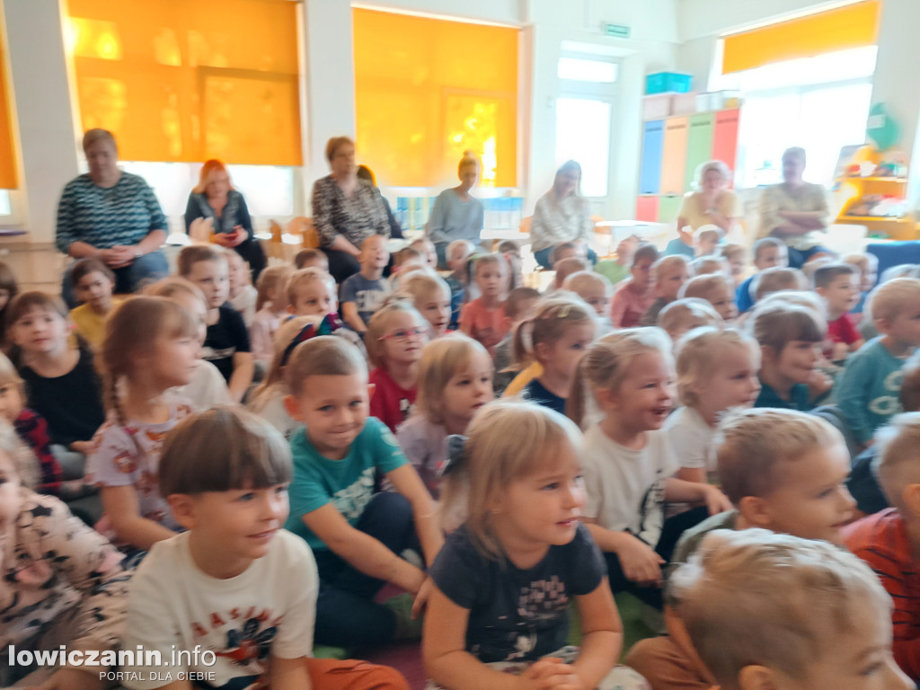 Teatrzyk w przedszkolu Jaś i Małgosia
