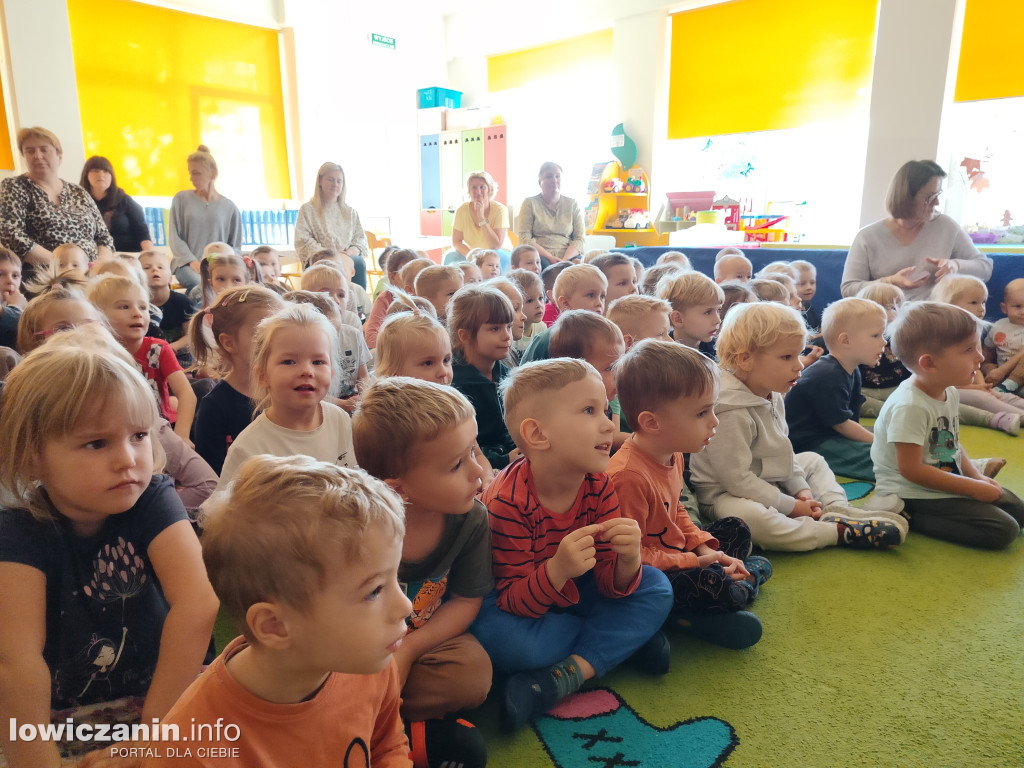 Teatrzyk w przedszkolu Jaś i Małgosia