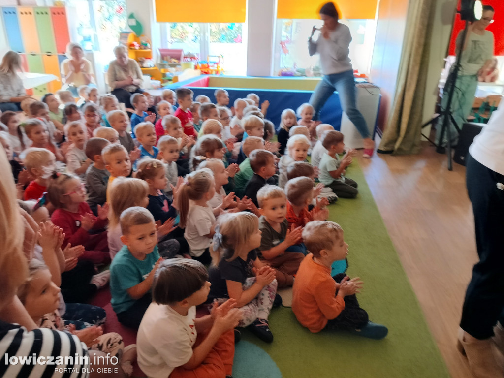 Teatrzyk w przedszkolu Jaś i Małgosia